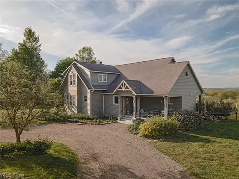 2435 Sandhill Rd, Marietta, OH 45750
