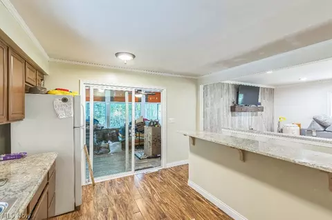 Kitchen - 7185 Maple St, Mentor, OH 44060 photo 4 of 4