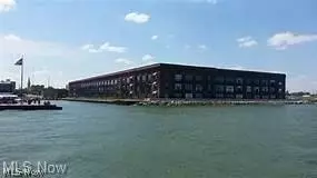 401 W Shoreline Dr #101, Sandusky, OH 44870