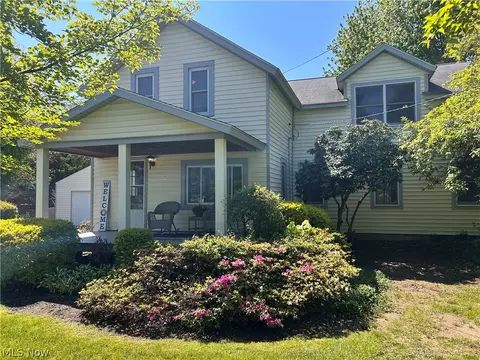 8772 Lake Shore Blvd, Mentor, OH 44060