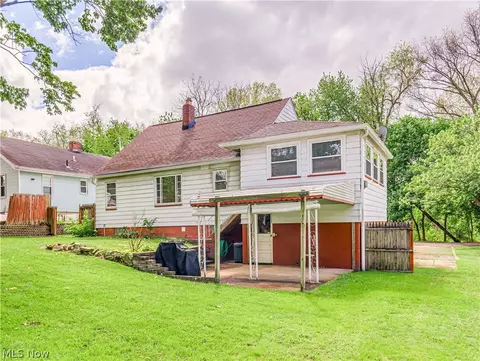 717 Columbia Ave, Akron, OH 44310 photo 3