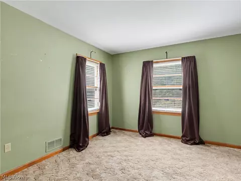 717 Columbia Ave, Akron, OH 44310 photo 16