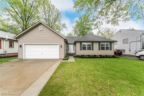 22461 Macbeth Ave, Fairview Park, OH 44126