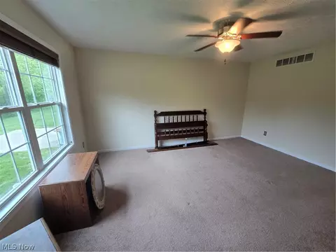136 Haydens Arbor, Elyria, OH 44035 photo 13