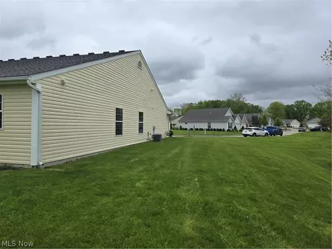 136 Haydens Arbor, Elyria, OH 44035 photo 32