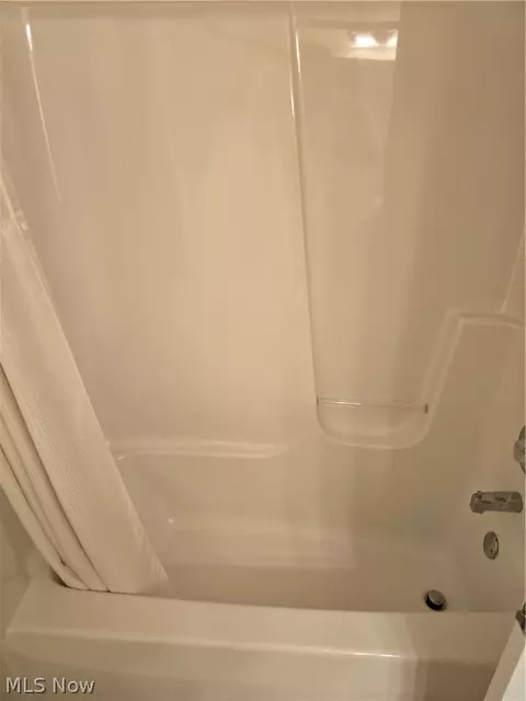 136 Haydens Arbor, Elyria, OH 44035 photo 24