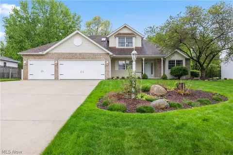 675 Juniper Ln, Brunswick, OH 44212