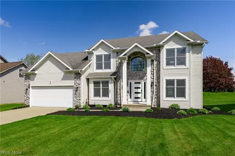 333 Danbury Ln, Richmond Heights, OH 44143