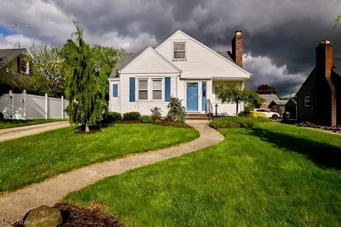 1150 Fairlane Ave SW, Canton, OH 44710