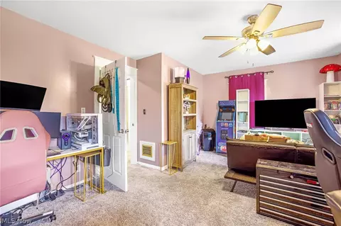110 E Iron Ave, Dover, OH 44622 photo 16