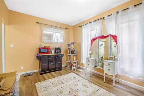 110 E Iron Ave, Dover, OH 44622 photo 7