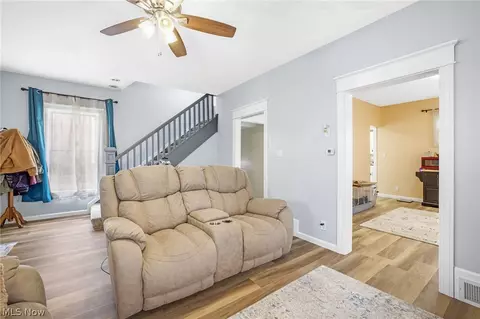 110 E Iron Ave, Dover, OH 44622 photo 6
