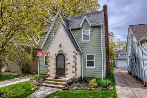 174 E 208th St, Euclid, OH 44123