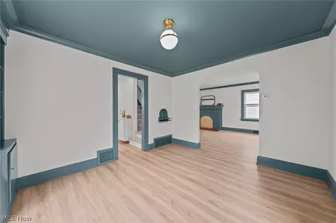 174 E 208th St, Euclid, OH 44123 photo 22