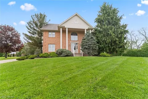 6065 Saint Elia Ct, Canfield, OH 44406