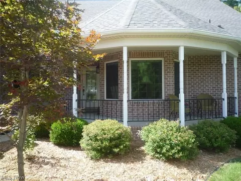 Exterior - 3908 River Rd, Vienna, WV 26105 photo 2 of 5