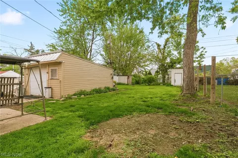457 9th St, Elyria, OH 44035 photo 19