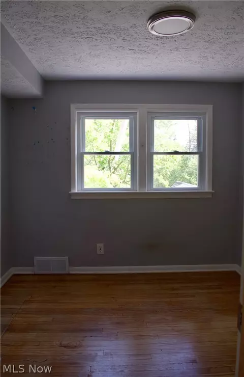 20724 Applegate Rd, Maple Heights, OH 44137 photo 23