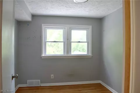20724 Applegate Rd, Maple Heights, OH 44137 photo 17