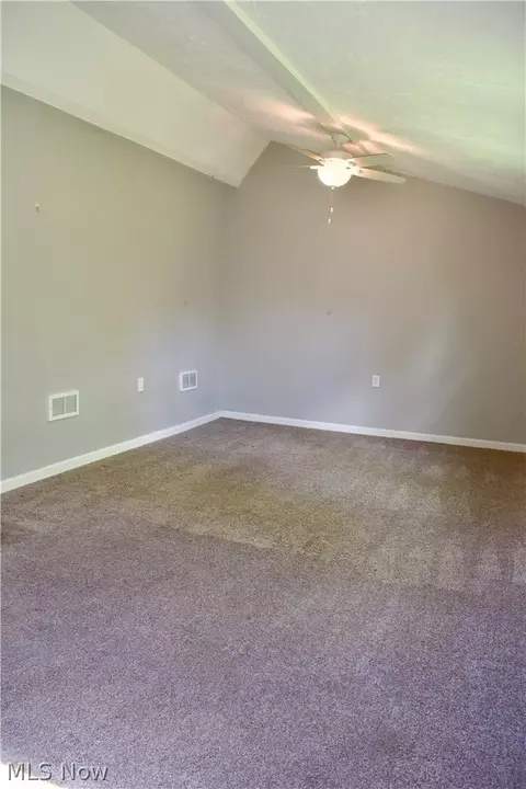 20724 Applegate Rd, Maple Heights, OH 44137 photo 10