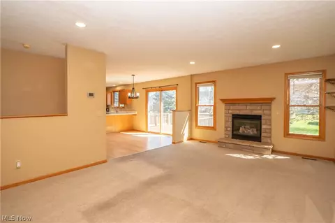 2662 Captens St NE, Canton, OH 44721 photo 8