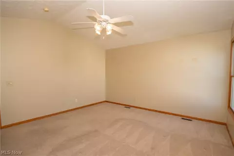2662 Captens St NE, Canton, OH 44721 photo 18
