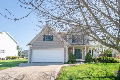 2662 Captens St NE, Canton, OH 44721