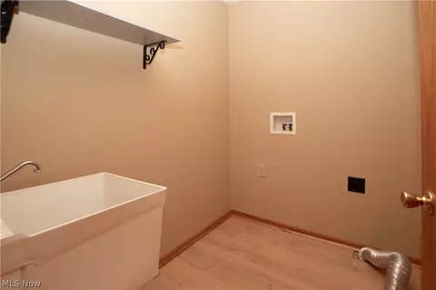 2662 Captens St NE, Canton, OH 44721 photo 15
