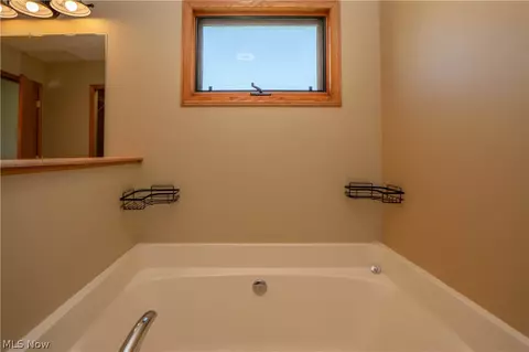 2662 Captens St NE, Canton, OH 44721 photo 23