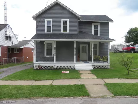 53 E North Ave, East Palestine, OH 44413