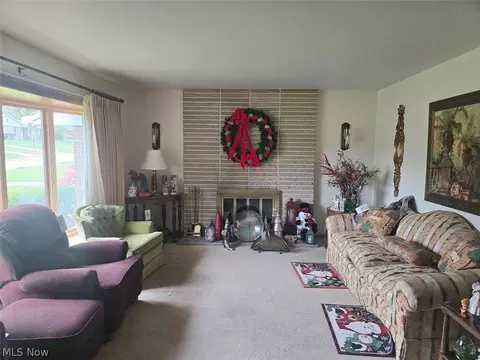 Living - 3836 21st St NW, Canton, OH 44708 photo 1 of 2