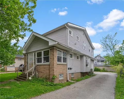 10816 Governor Ave, Cleveland, OH 44111
