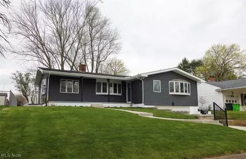 2418 Monterey St, Wooster, OH 44691