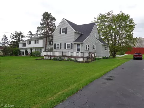3303 Akins Rd, North Royalton, OH 44133