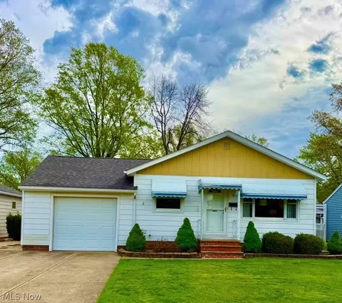 1663 Drenik Dr, Wickliffe, OH 44092