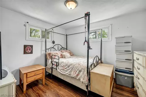Bedroom - 7090 Comanche Trl, Mentor, OH 44060 photo 2 of 5