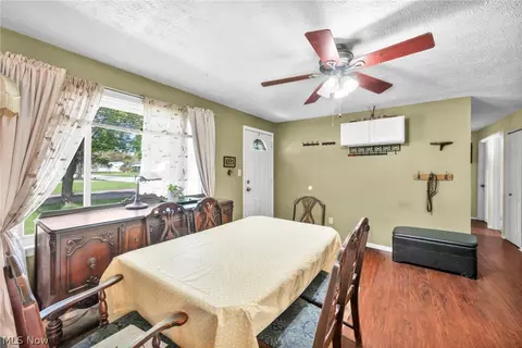 Dining - 7090 Comanche Trl, Mentor, OH 44060 photo 2 of 2