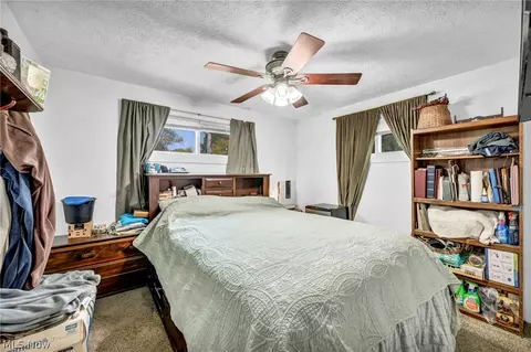 Bedroom - 7090 Comanche Trl, Mentor, OH 44060 photo 3 of 5