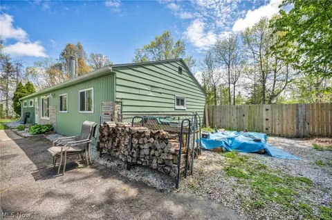 Exterior - 7090 Comanche Trl, Mentor, OH 44060 photo 2 of 3