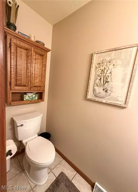 Bath - 510 Deer Run Dr, Boardman, OH 44512 photo 1 of 4