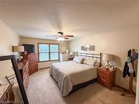 Bedroom - 510 Deer Run Dr, Boardman, OH 44512 photo 7 of 9