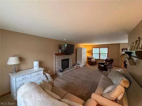 Living - 510 Deer Run Dr, Boardman, OH 44512 photo 1 of 5
