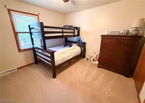 Bedroom - 510 Deer Run Dr, Boardman, OH 44512 photo 8 of 9