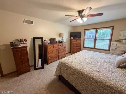 Bedroom - 510 Deer Run Dr, Boardman, OH 44512 photo 5 of 9