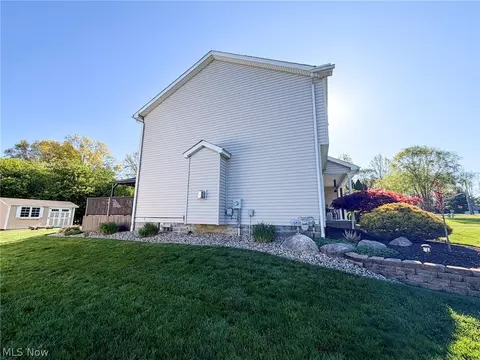 Exterior - 510 Deer Run Dr, Boardman, OH 44512 photo 5 of 11