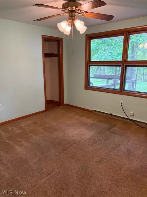Bedroom - 1034 N Pasadena Ave, Elyria, OH 44035 photo 2 of 6