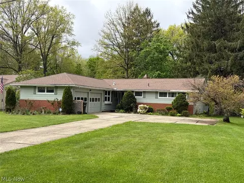 Exterior - 1034 N Pasadena Ave, Elyria, OH 44035 photo 12 of 12