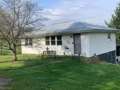 2965 Argyle Rd SE, East Canton, OH 44730