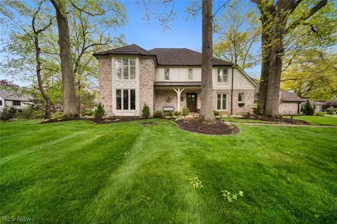 28930 Turnbridge Rd, Bay Village, OH 44140