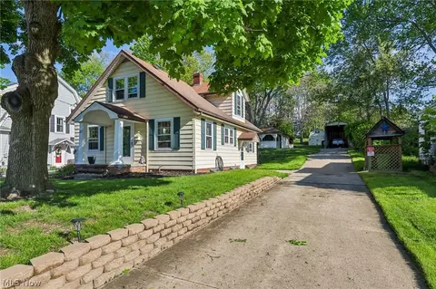 53 Bellevue St, Rittman, OH 44270